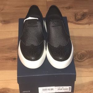 New Authentic Amani casual tennis shoes